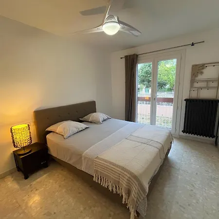 Lumineux T3 Centre Perpignan, Balcon Et Parking بيربينيو